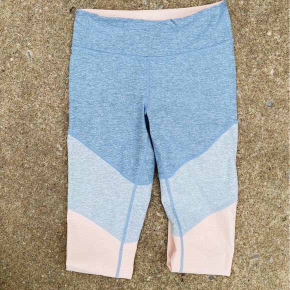 Outdoor Voices | Springs Color Block Leggings 7/8 Length Blue, Pink Color Size S - Picture 4 of 6